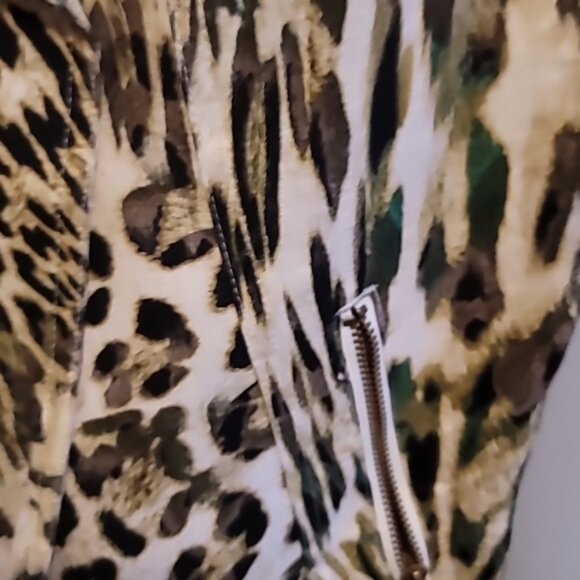 Chico's 100% linen animal print moto jacket size 1(m/8 ) leopard/cheetah printed - Picture 3 of 8
